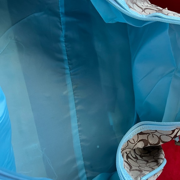 Weekender Bag - Picture 6 of 8